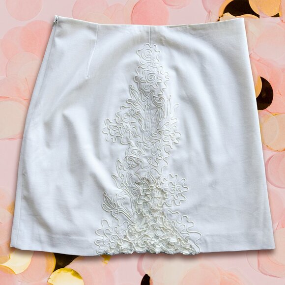 Cache Embroidered Skirt 🤍 - Picture 3 of 14